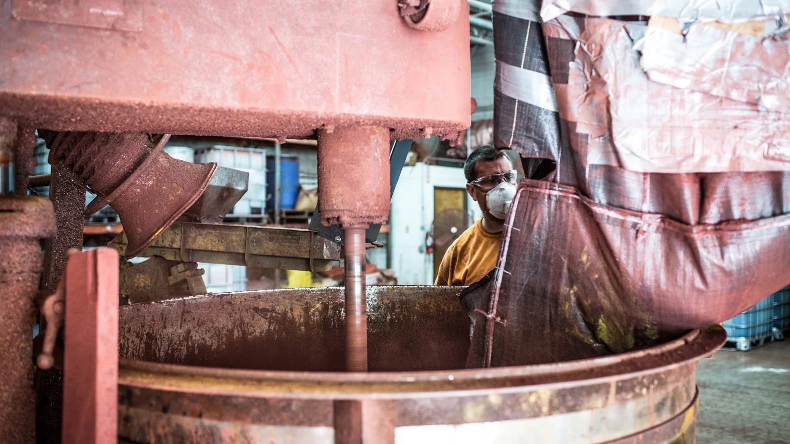 industry-inks-coatings-and-paint_2000x