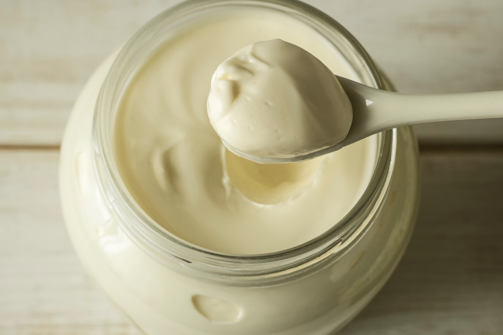 mayonnaise emulsion in jar